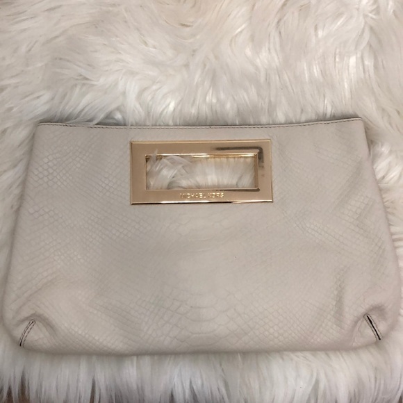 michael kors berkley clutch